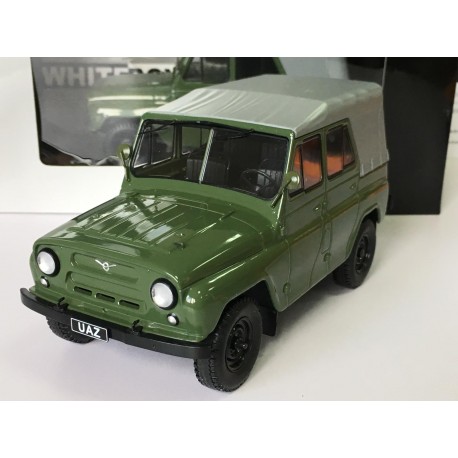 UAZ 469 WhiteBox 1/24