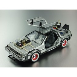 Welly Back To The Future III Die Cast Model DeLorean Time Machine 1/24 auto Ritorno al Futuro