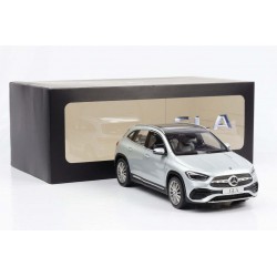 Mercedes-Benz Classe GLA (H247) del 2020 argento iridium 1:18 Z-Models